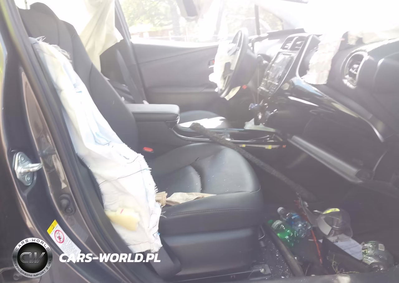 2016 Toyota Prius Four VIN:JTDKARFU1G3013000 - 5