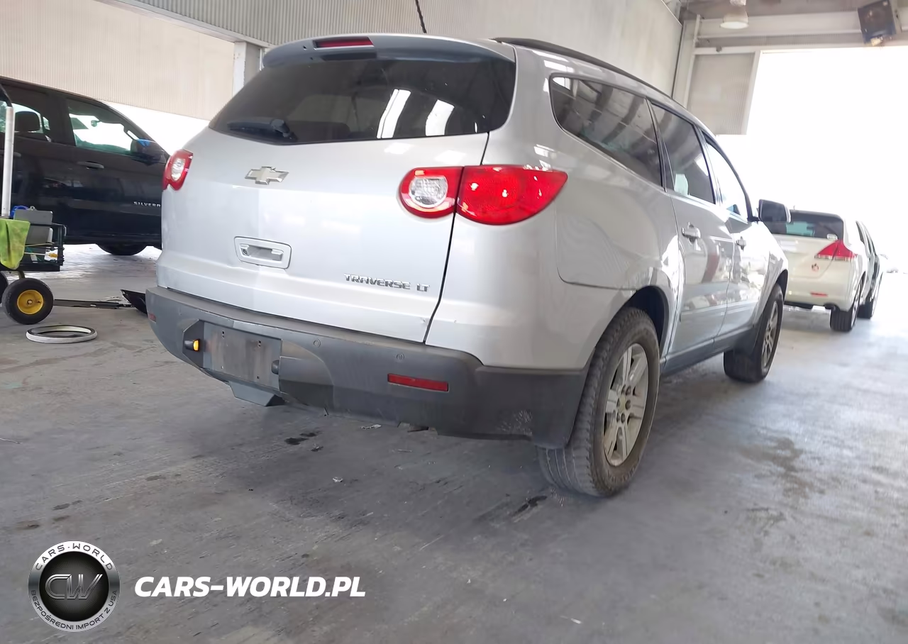 2011 Chevrolet Traverse 1Lt VIN:1GNKRGED7BJ127061 - 4
