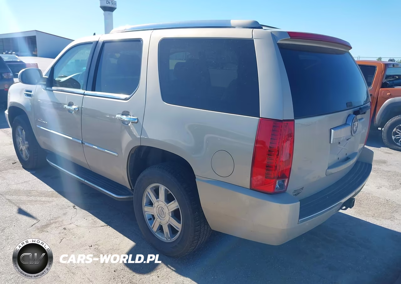 2008 Cadillac Escalade Standard VIN:1GYFK63838R116013 - 3