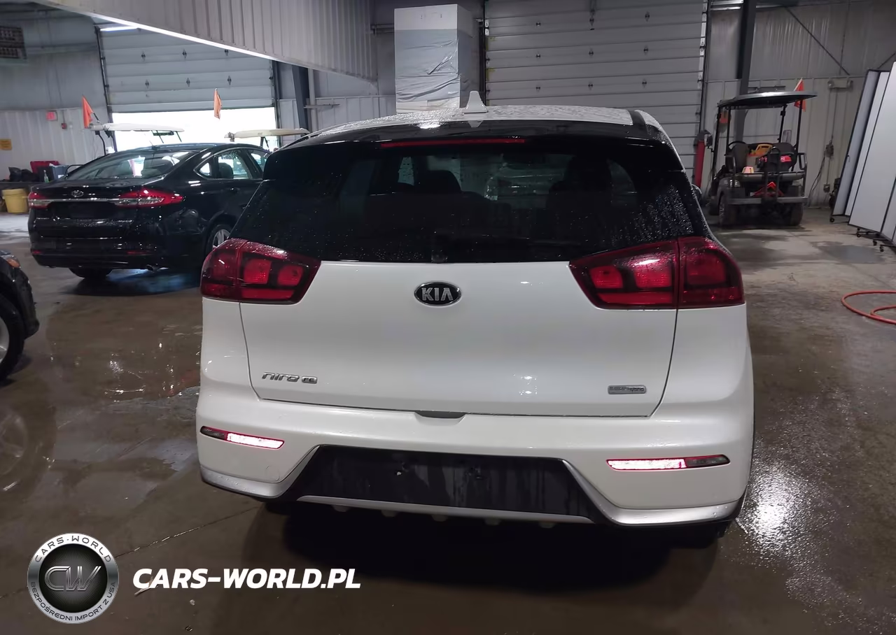 2018 Kia Niro Fe VIN:KNDCB3LC2J5158262 - 16