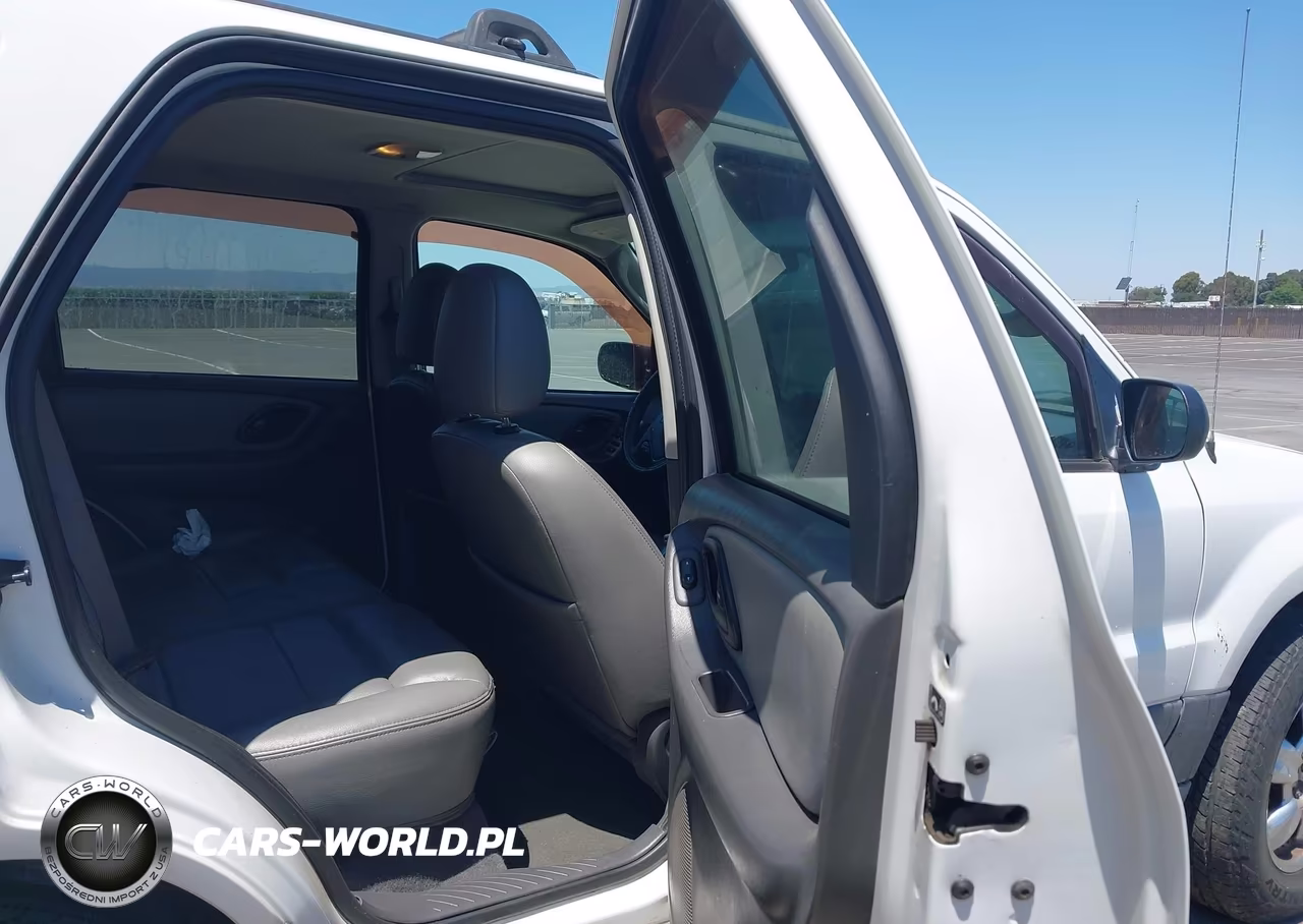 2005 Ford Escape Xlt VIN:1FMCU03105KA07401 - 8