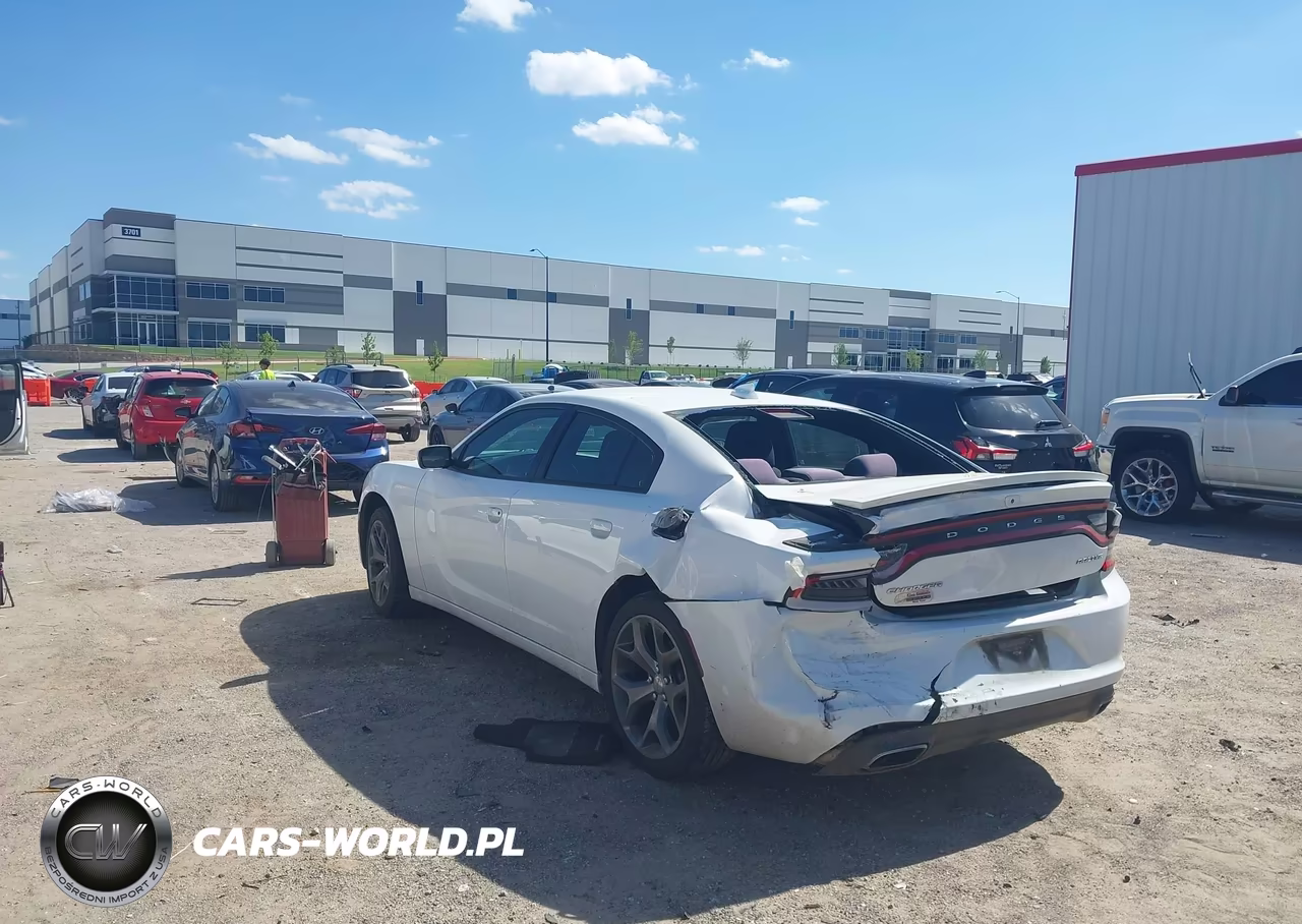 2015 Dodge Charger Sxt VIN:2C3CDXHG0FH886602 - 3
