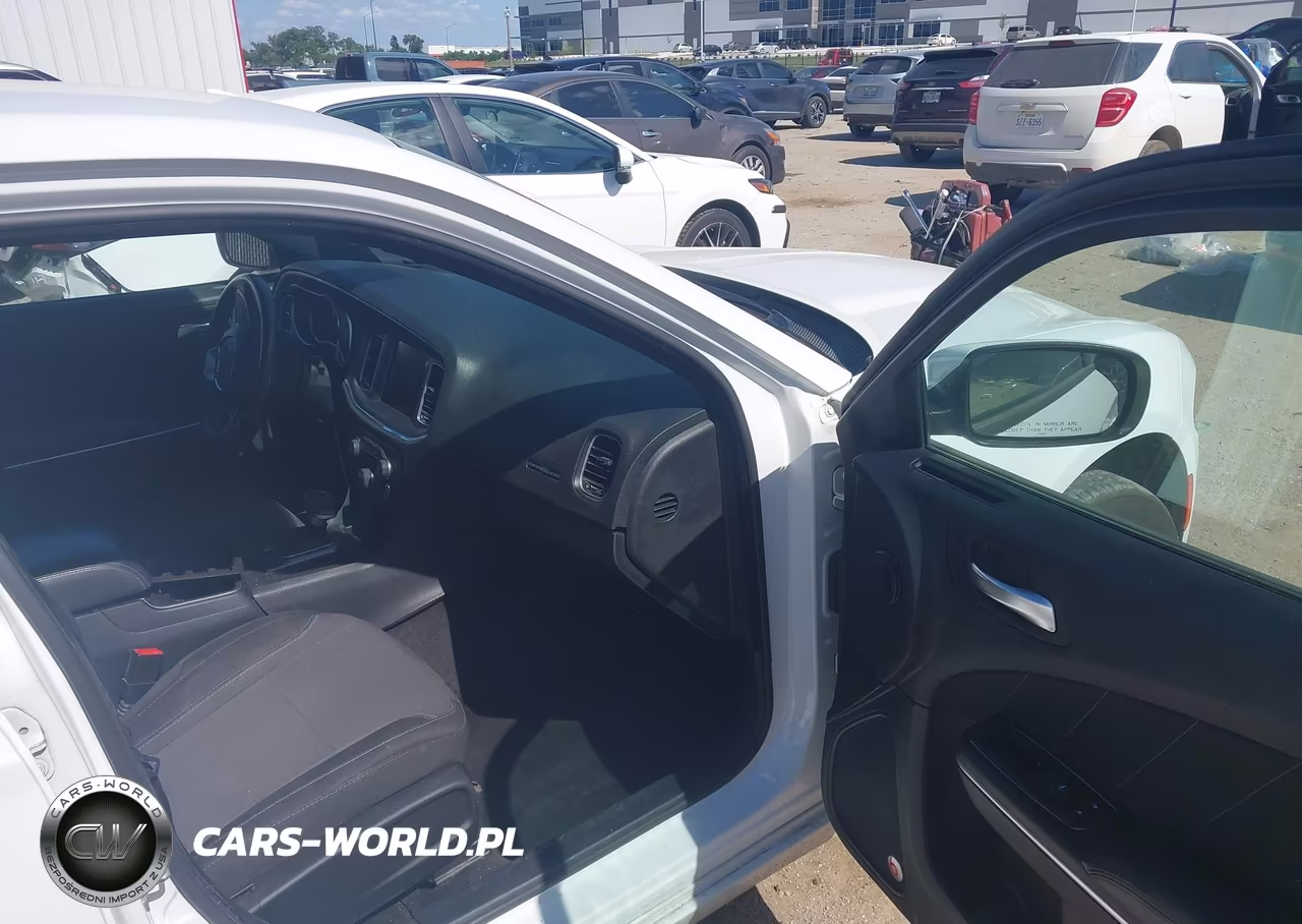 2015 Dodge Charger Sxt VIN:2C3CDXHG0FH886602 - 5