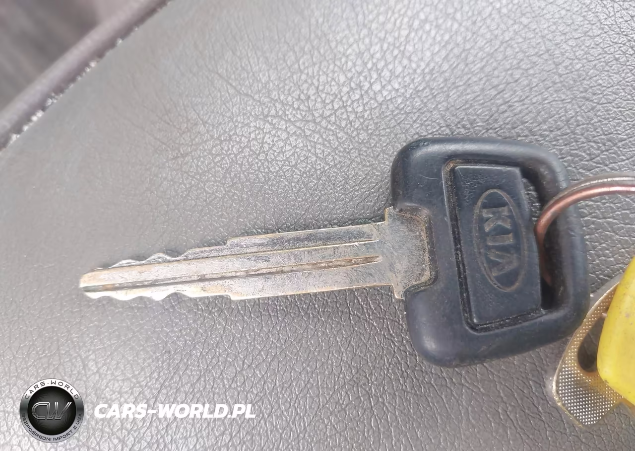 2000 Kia Sportage Ex VIN:KNDJA7232Y5642557 - 11