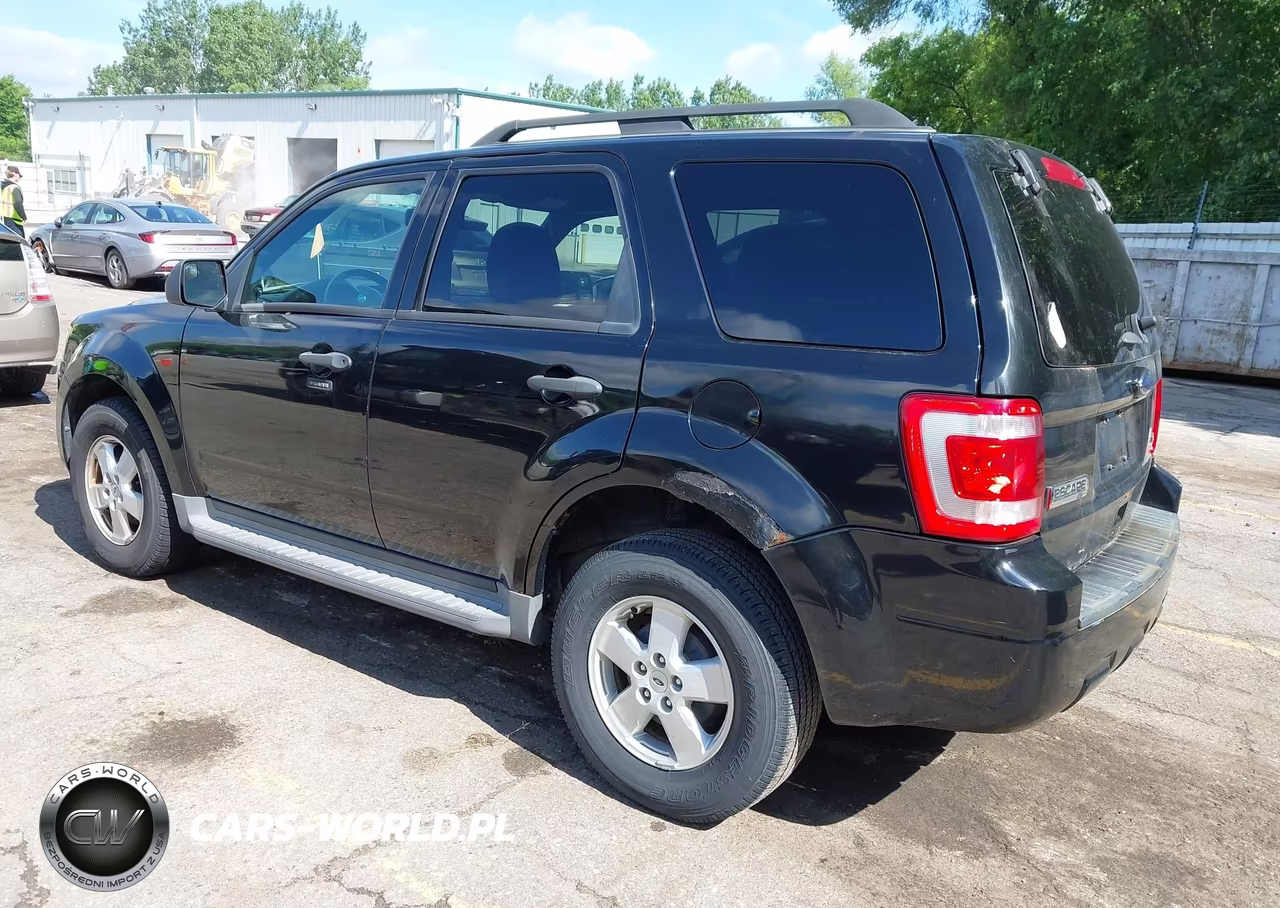 2010 Ford Escape Xlt VIN:1FMCU0DG7AKA87048 - 3