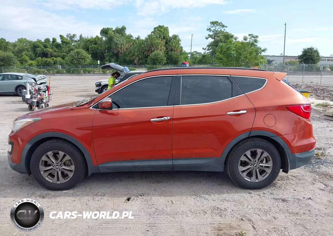 2014 Hyundai Santa Fe Sport 2.4L VIN:5XYZU3LB5EG218592 - 14