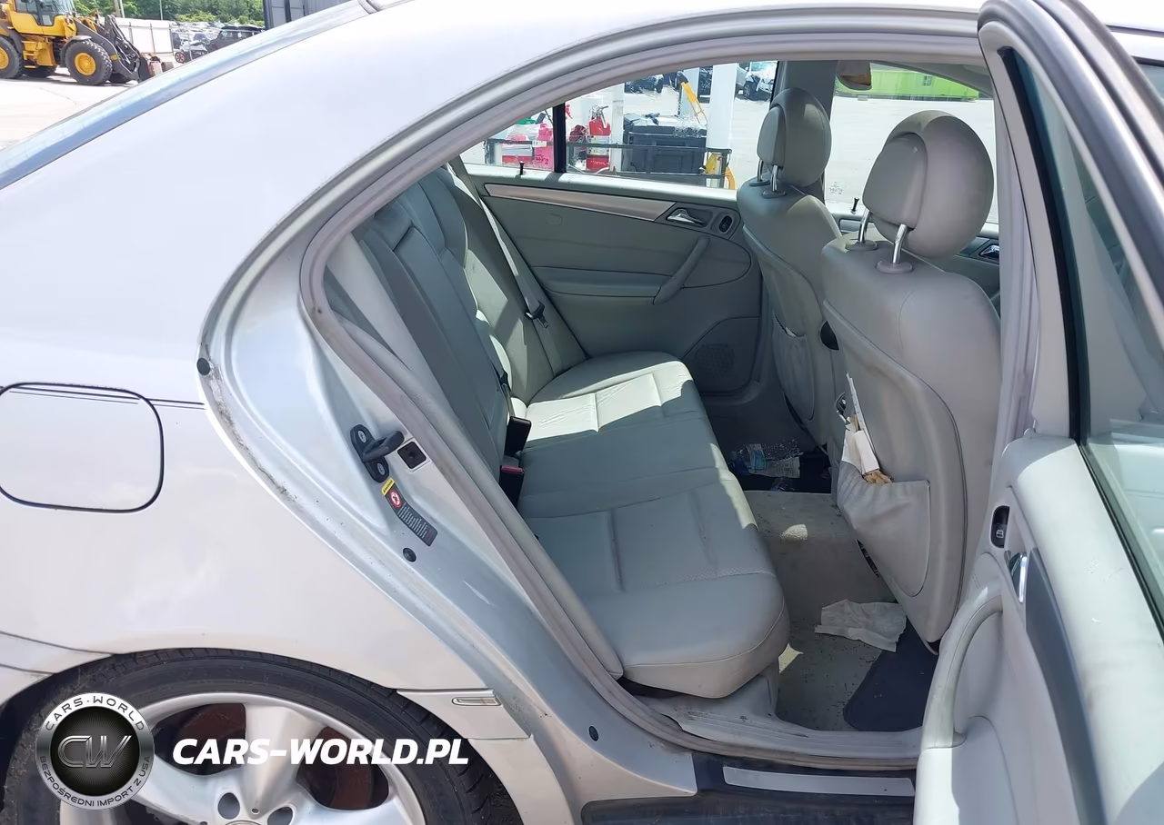2005 Mercedes-Benz C 230 Kompressor Sport VIN:WDBRF40J05F696884 - 8
