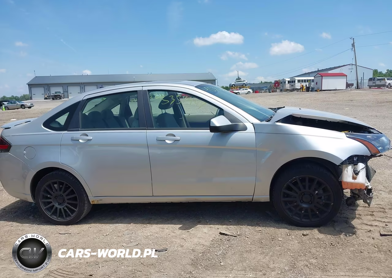 2011 Ford Focus Ses VIN:1FAHP3GN8BW176110 - 13