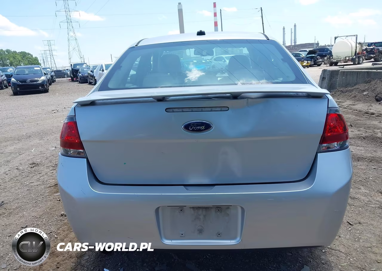 2011 Ford Focus Ses VIN:1FAHP3GN8BW176110 - 16