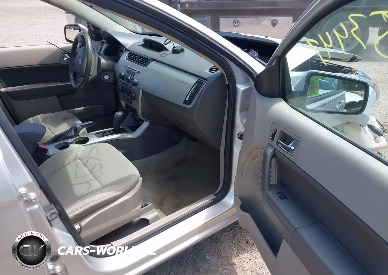 2011 Ford Focus Ses VIN:1FAHP3GN8BW176110 - 5