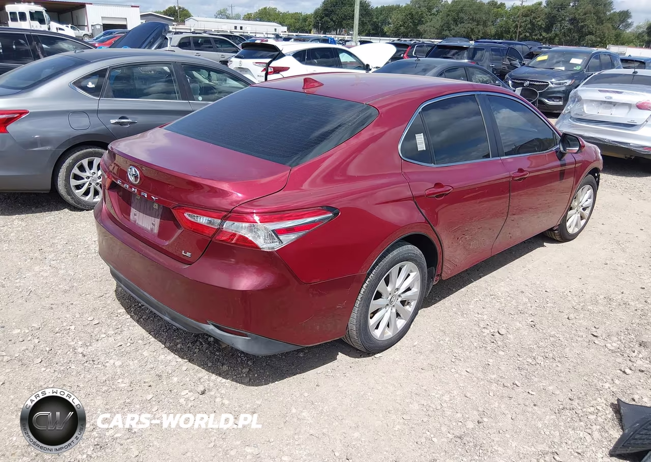 2019 Toyota Camry Le VIN:4T1B11HK1KU714308 - 4