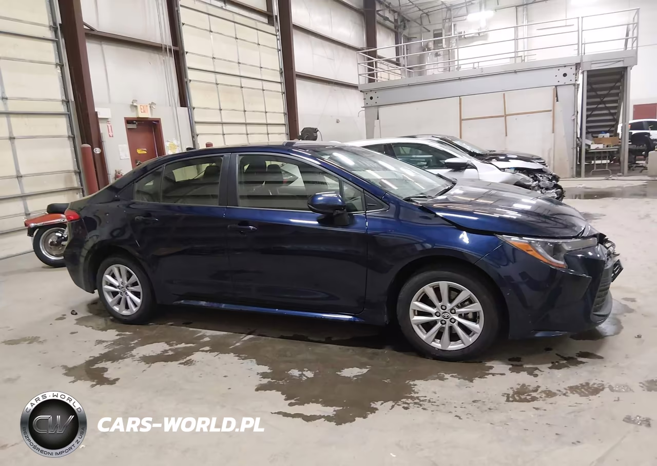 2025 Toyota Corolla Le VIN:JTDB4MEE7S3029280 - 13
