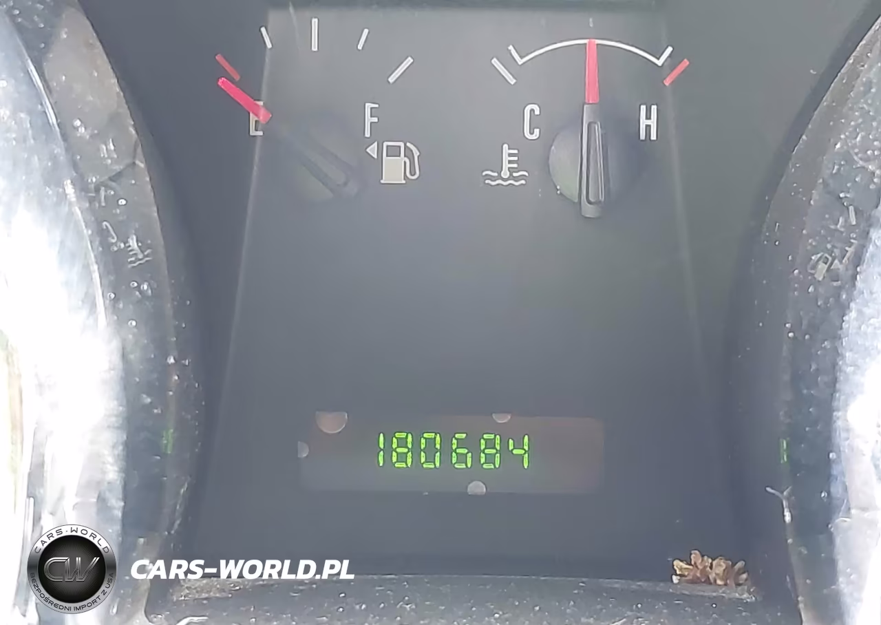 2005 Ford Mustang V6 Deluxe-V6 Premium VIN:1ZVFT80N855172084 - 7