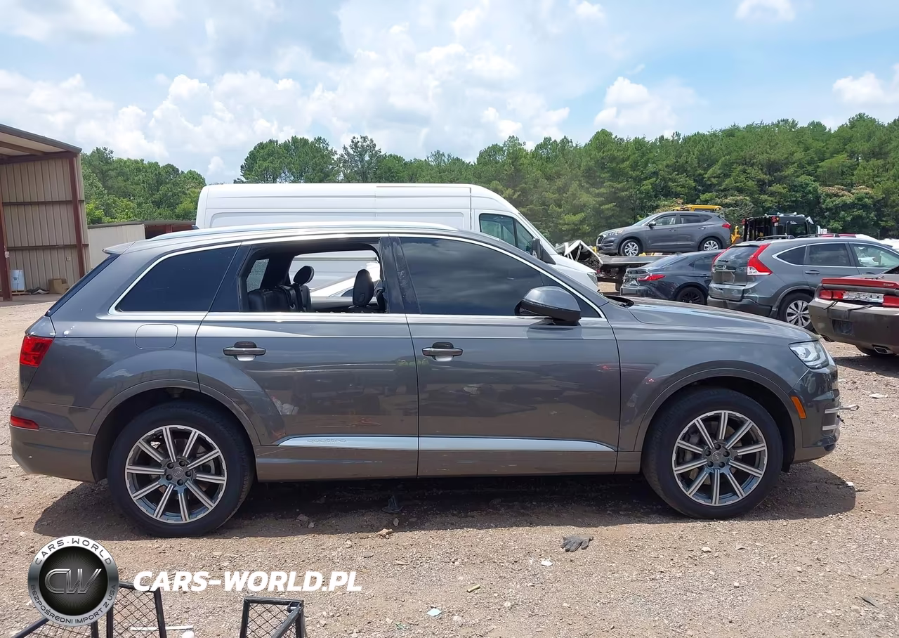 2018 Audi Q7 2.0T Premium VIN:WA1LHAF75JD047755 - 13
