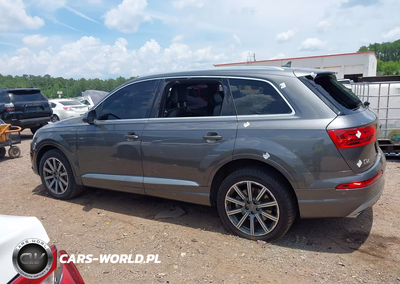 2018 Audi Q7 2.0T Premium VIN:WA1LHAF75JD047755 - 14