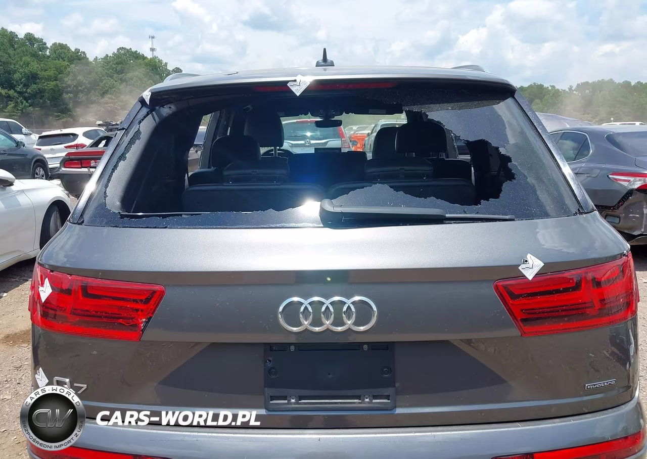 2018 Audi Q7 2.0T Premium VIN:WA1LHAF75JD047755 - 6