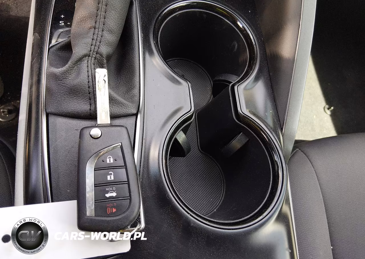 2020 Toyota Camry Le VIN:4T1C11AKXLU894730 - 11