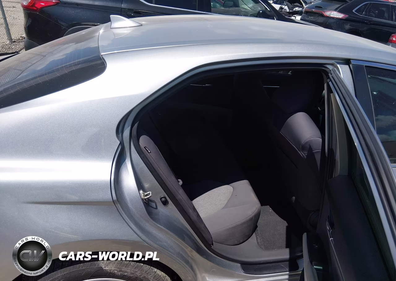 2020 Toyota Camry Le VIN:4T1C11AKXLU894730 - 8