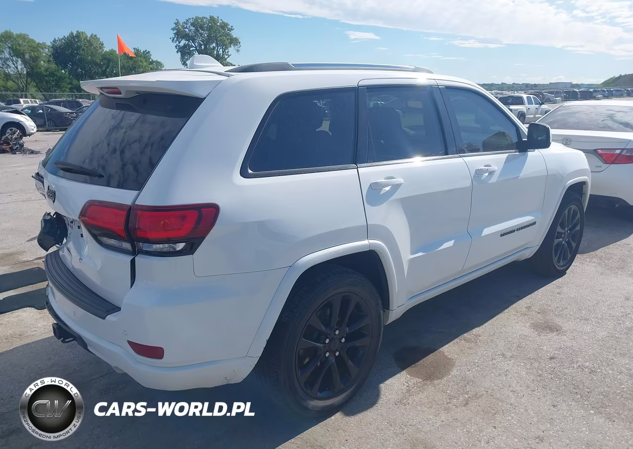 2020 Jeep Grand Cherokee Altitude VIN:1C4RJFAG1LC188632 - 4