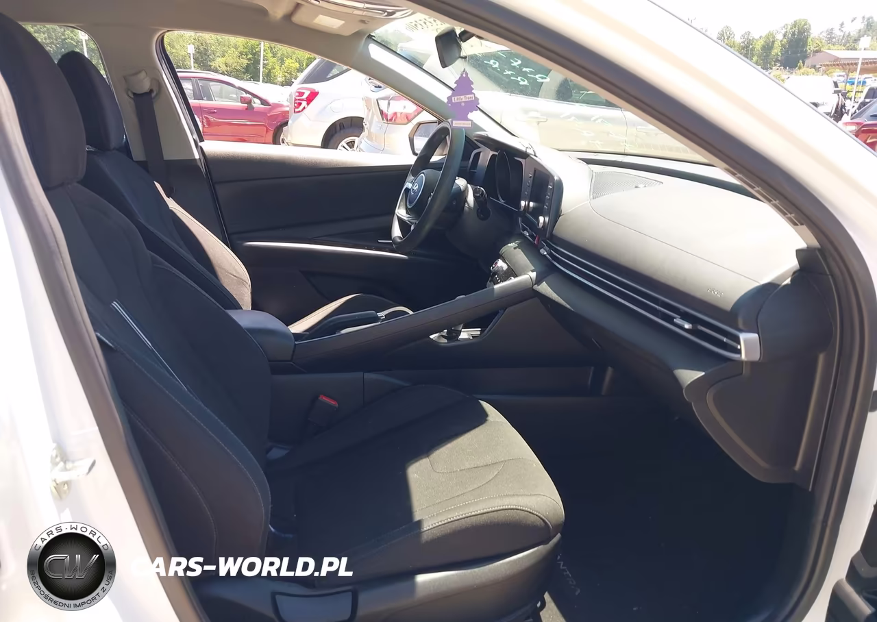 2022 Hyundai Elantra Sel VIN:5NPLM4AG1NH067818 - 5