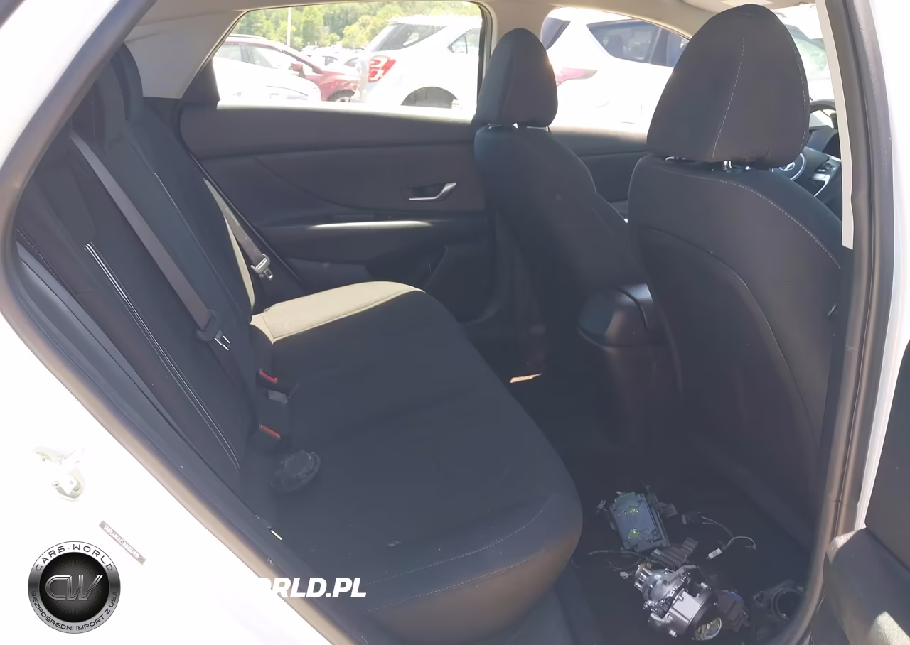 2022 Hyundai Elantra Sel VIN:5NPLM4AG1NH067818 - 8