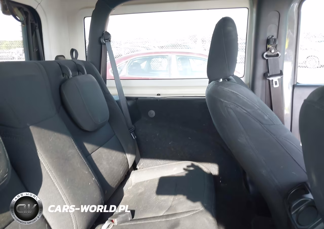 2019 Jeep Wrangler Sport 4X4 VIN:1C4GJXAG3KW582353 - 8