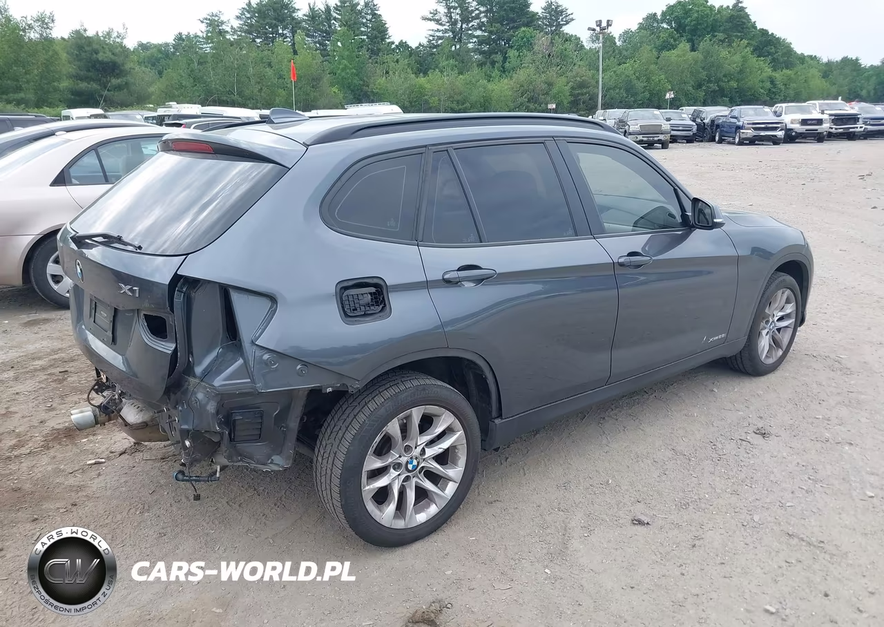 2015 BMW X1 xDrive28I VIN:WBAVL1C59FVY33671 - 4