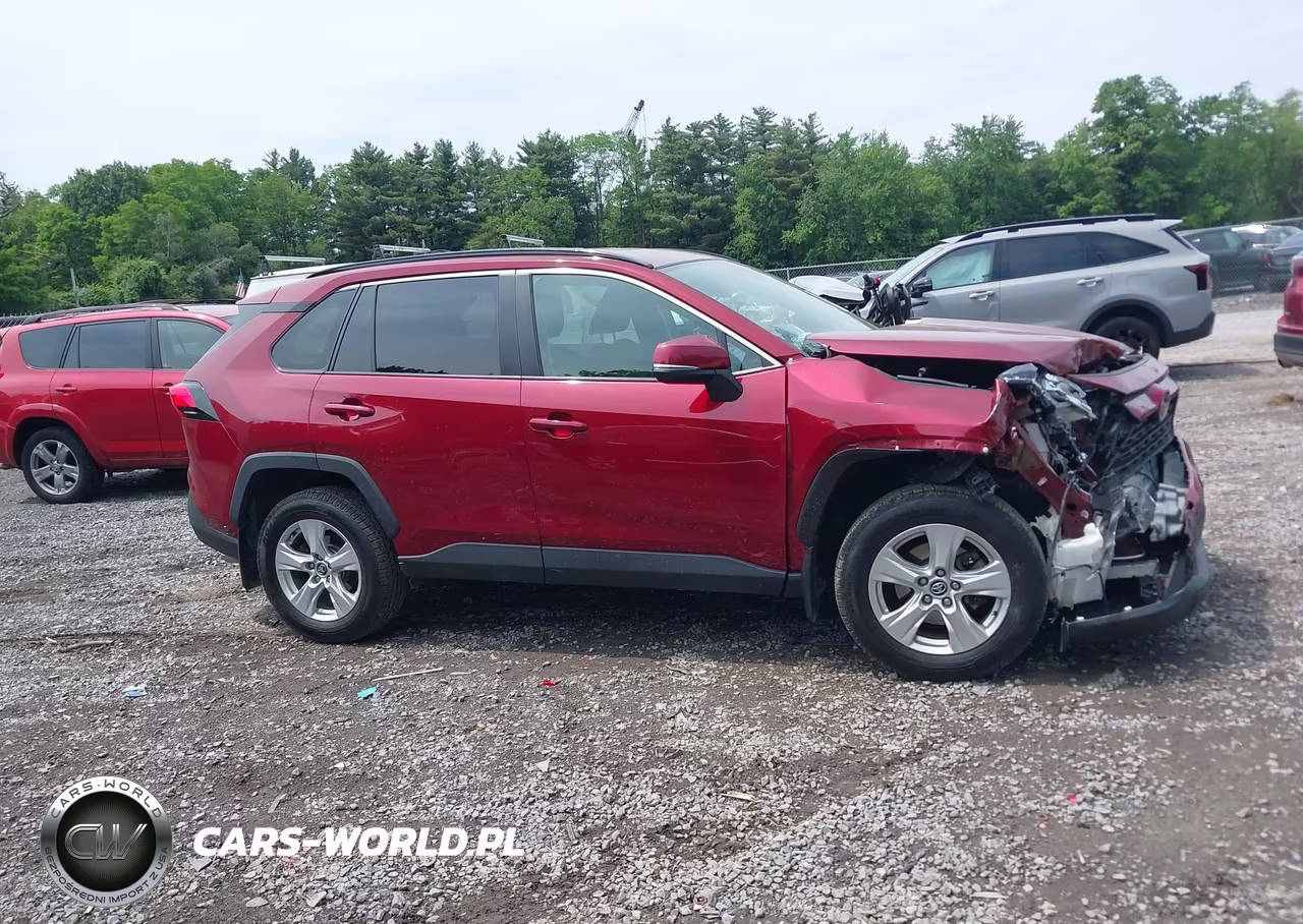 2021 Toyota Rav4 Xle VIN:2T3P1RFV0MW155815 - 13
