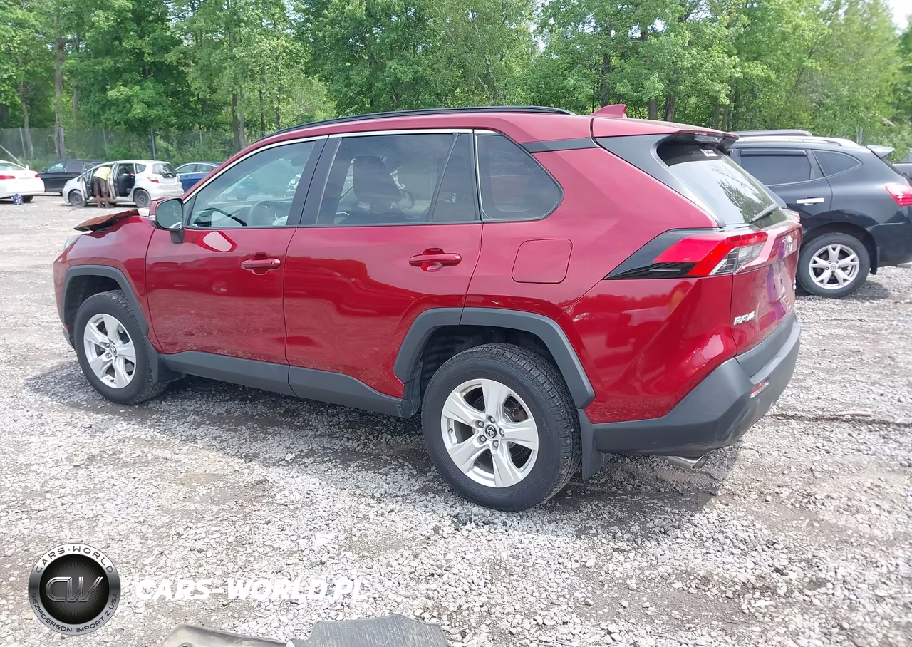 2021 Toyota Rav4 Xle VIN:2T3P1RFV0MW155815 - 3