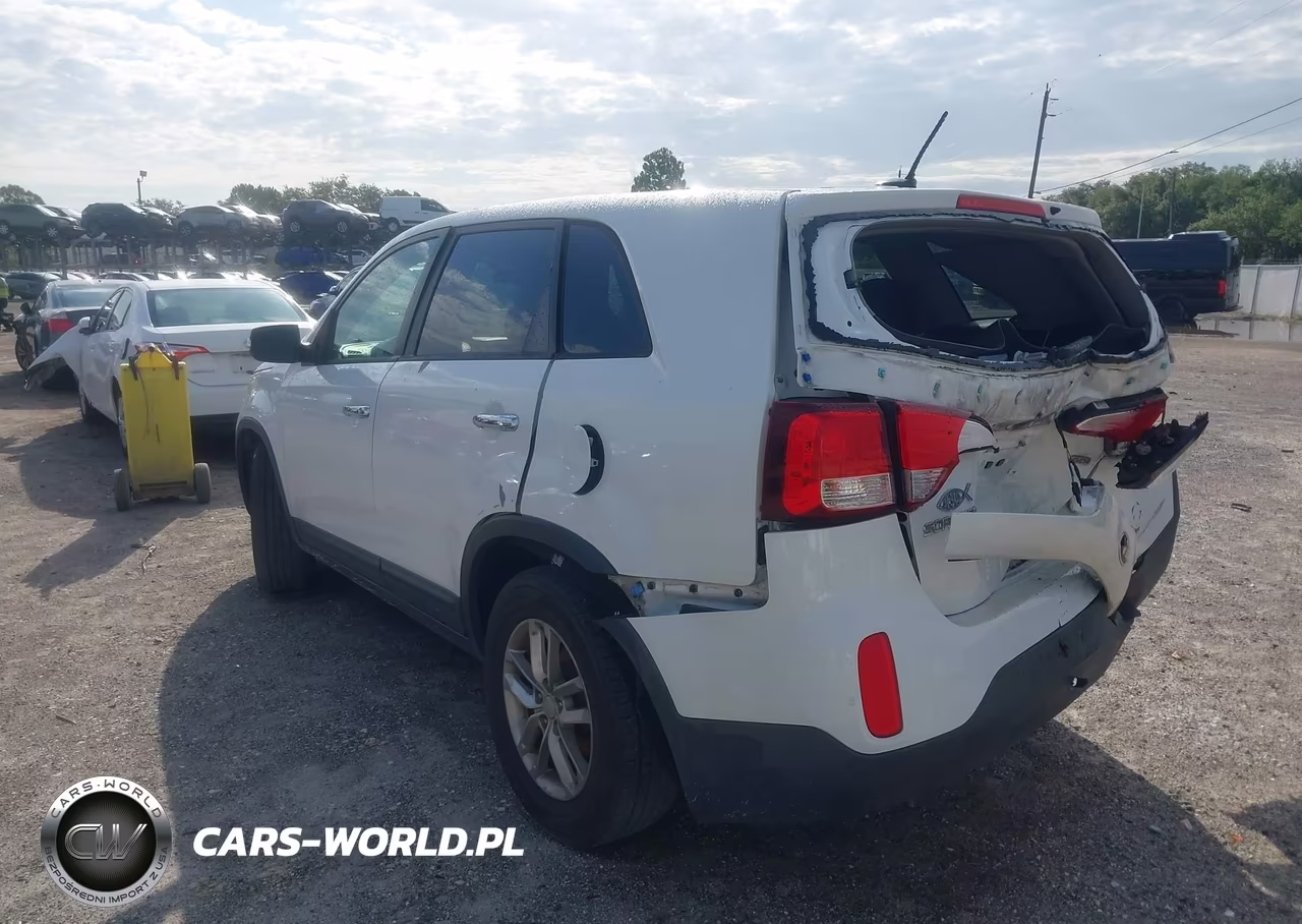 2015 Kia Sorento Lx VIN:5XYKT3A62FG628679 - 3