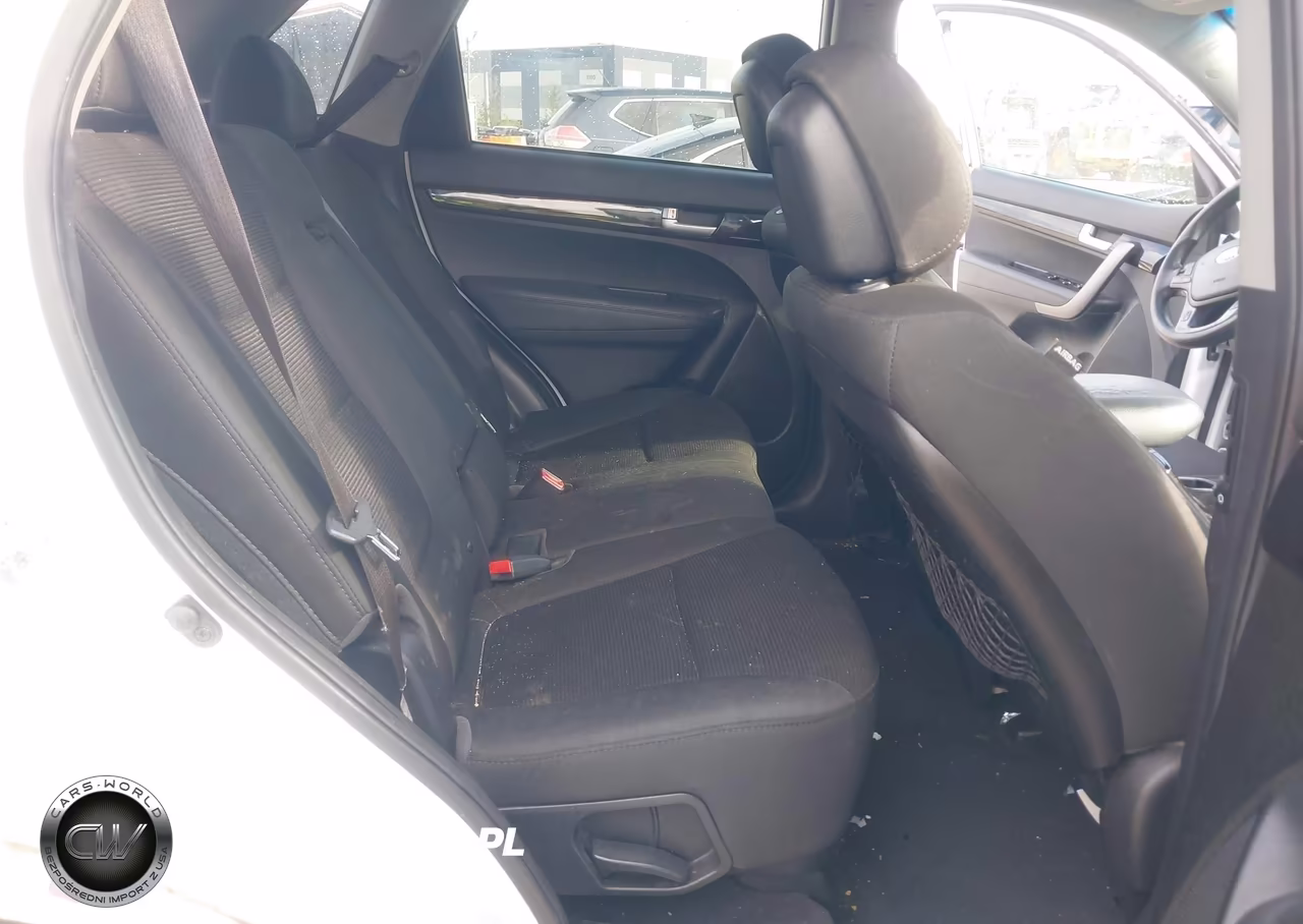 2015 Kia Sorento Lx VIN:5XYKT3A62FG628679 - 8