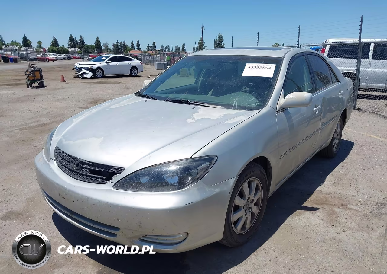 2002 Toyota Camry Xle VIN:JTDBE32K520106960 - 2