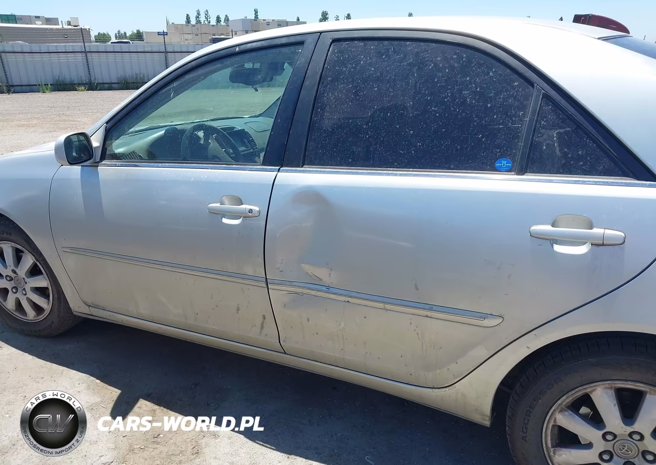 2002 Toyota Camry Xle VIN:JTDBE32K520106960 - 6