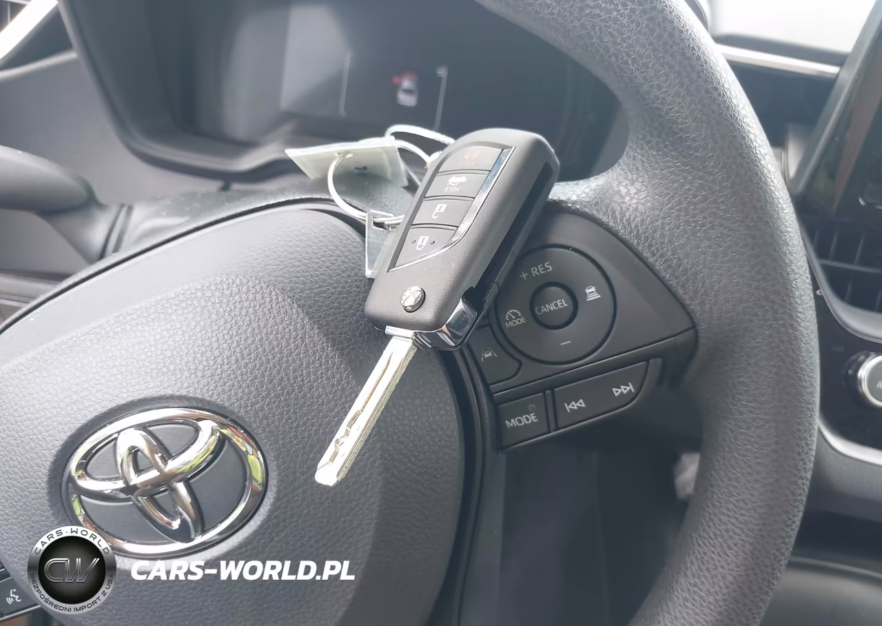 2026 Toyota Corolla Hybrid Hybrid Le VIN:JTDBCMFE4T3145961 - 11