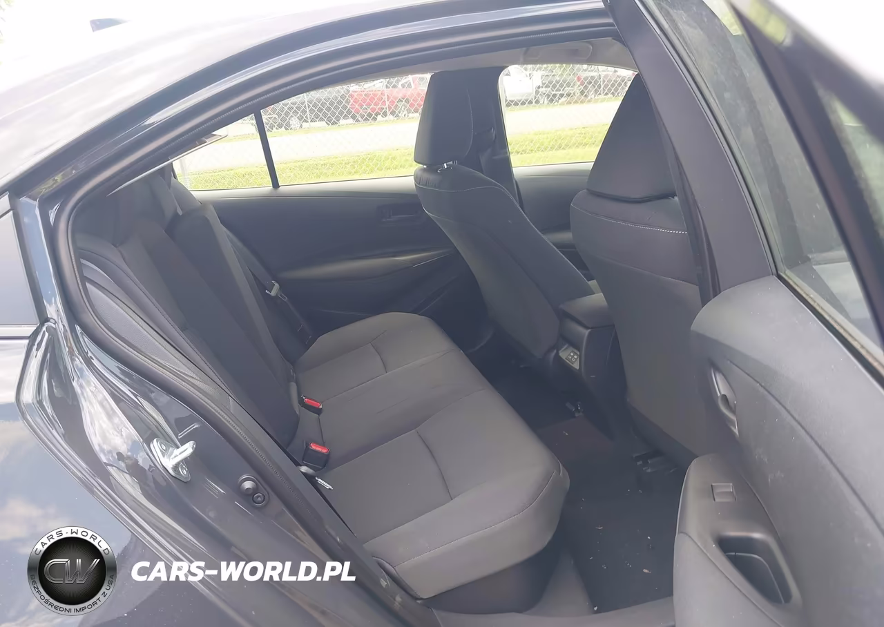 2026 Toyota Corolla Hybrid Hybrid Le VIN:JTDBCMFE4T3145961 - 8