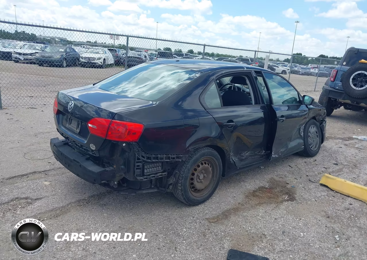 2014 Volkswagen Jetta 2.0L S VIN:3VW2K7AJ3EM443618 - 4