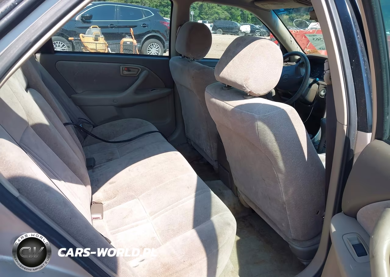 1999 Toyota Camry Le VIN:4T1BG28K3XU392119 - 8