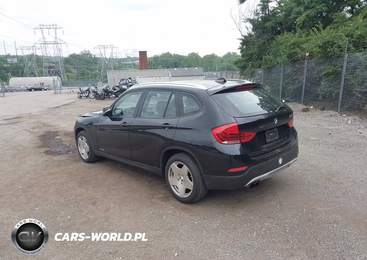 2014 BMW X1 xDrive28I VIN:WBAVL1C58EVY12454 - 3
