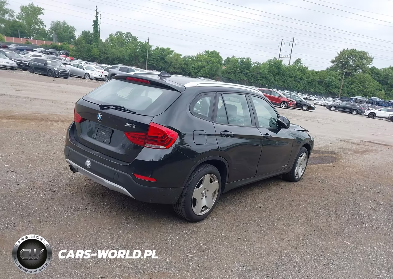 2014 BMW X1 xDrive28I VIN:WBAVL1C58EVY12454 - 4