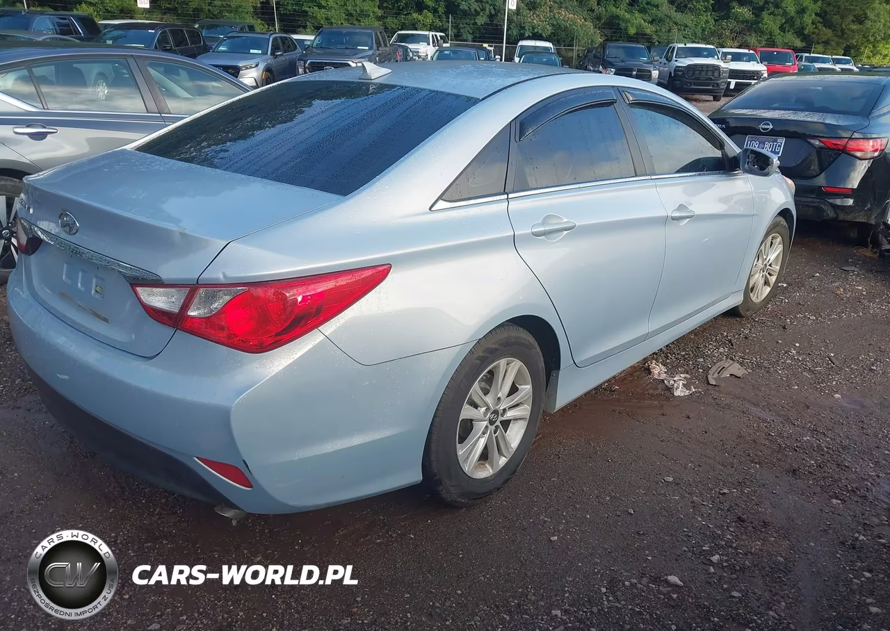 2014 Hyundai Sonata Gls VIN:5NPEB4AC9EH918047 - 4