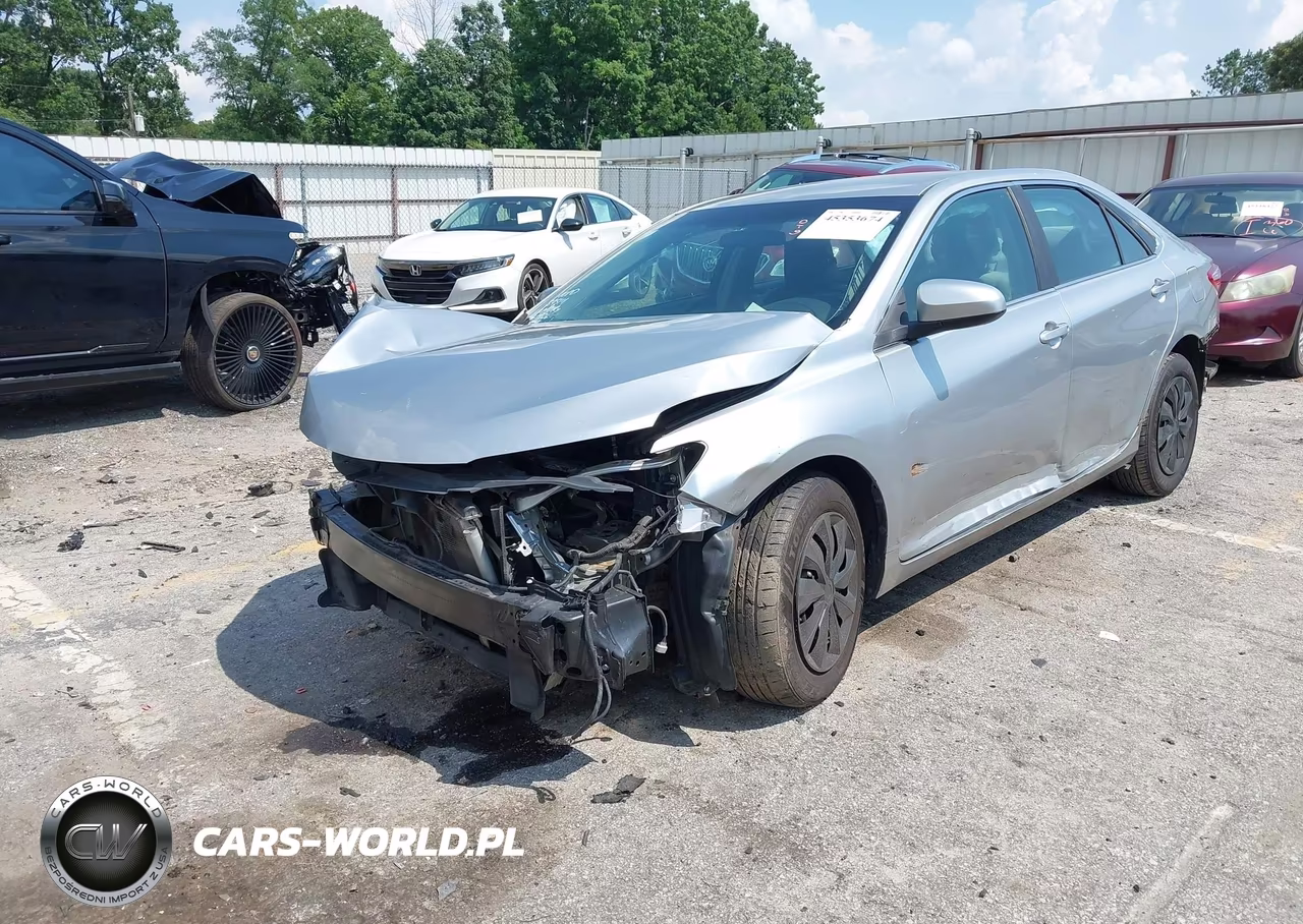 2017 Toyota Camry Le VIN:4T1BF1FK3HU738395 - 6