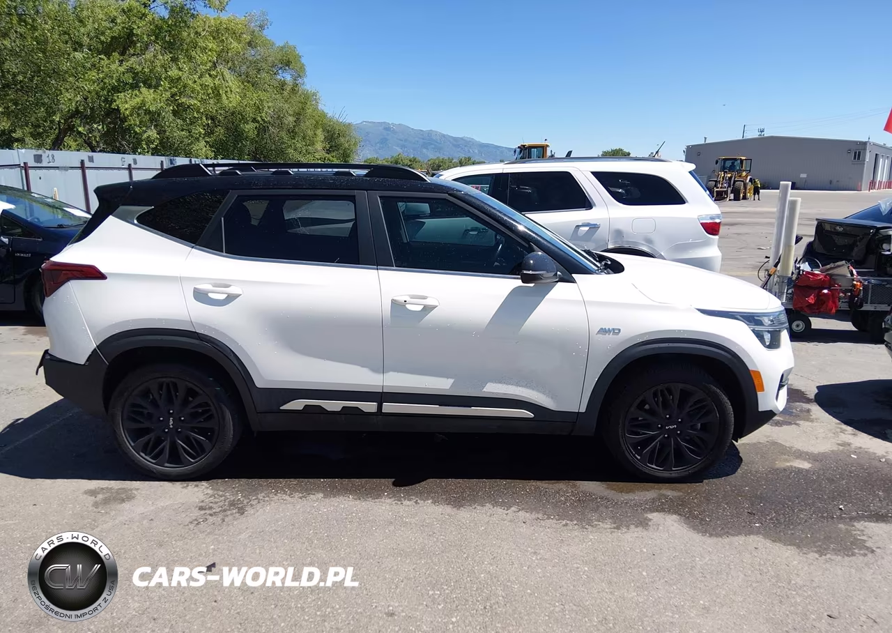 2022 Kia Seltos Nightfall Edition VIN:KNDEUCA22N7294169 - 14
