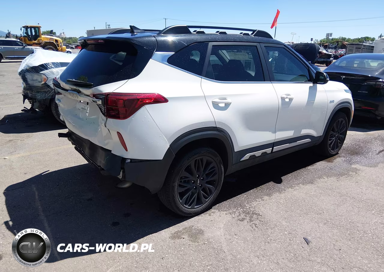 2022 Kia Seltos Nightfall Edition VIN:KNDEUCA22N7294169 - 4