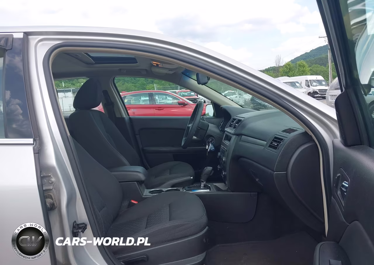 2010 Ford Fusion Se VIN:3FAHP0HA2AR115590 - 5