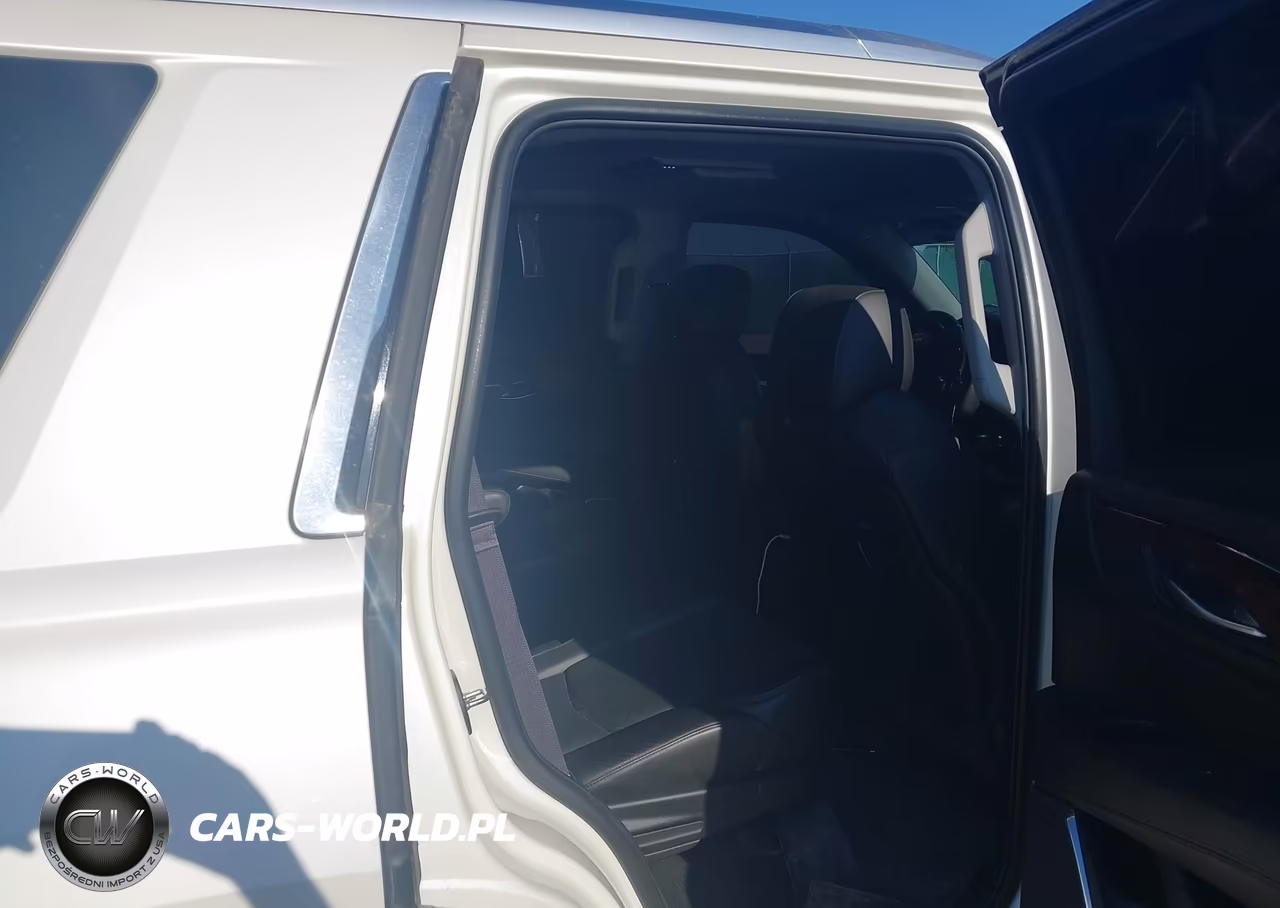 2015 Cadillac Escalade Luxury VIN:1GYS4BKJXFR286078 - 8