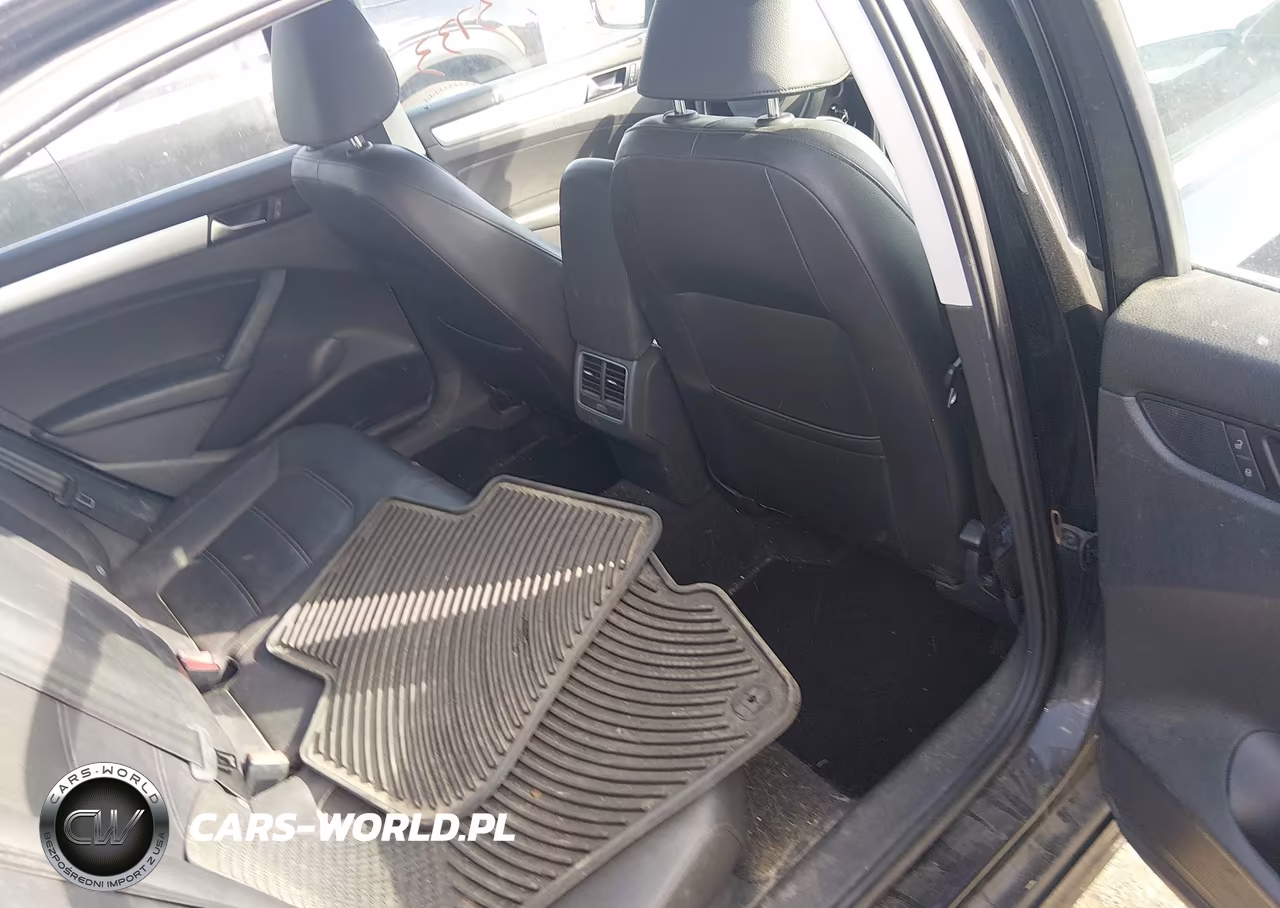 2013 Volkswagen Passat 2.5L Se VIN:1VWBH7A31DC004644 - 8