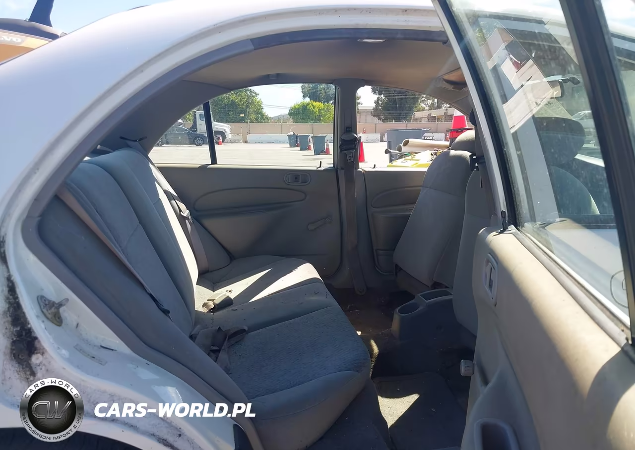 1999 Ford Escort Lx VIN:1FAFP10P9XW181038 - 8