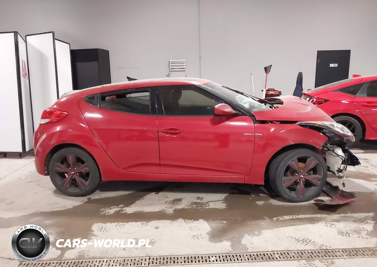 2014 Hyundai Veloster Base W-Red VIN:KMHTC6AD6EU190553 - 13