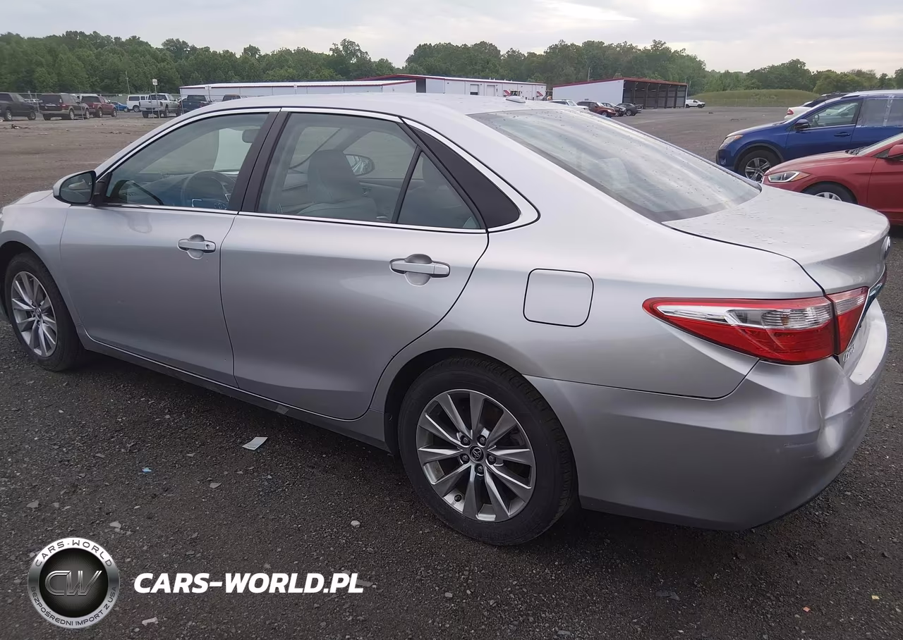 2015 Toyota Camry Xle VIN:4T1BF1FK5FU968856 - 3