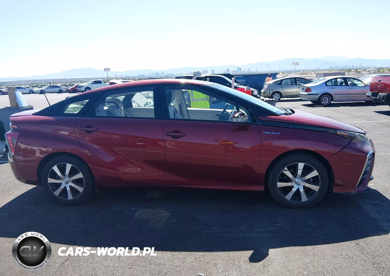 2018 Toyota Mirai VIN:JTDBVRBD1JA005332 - 13